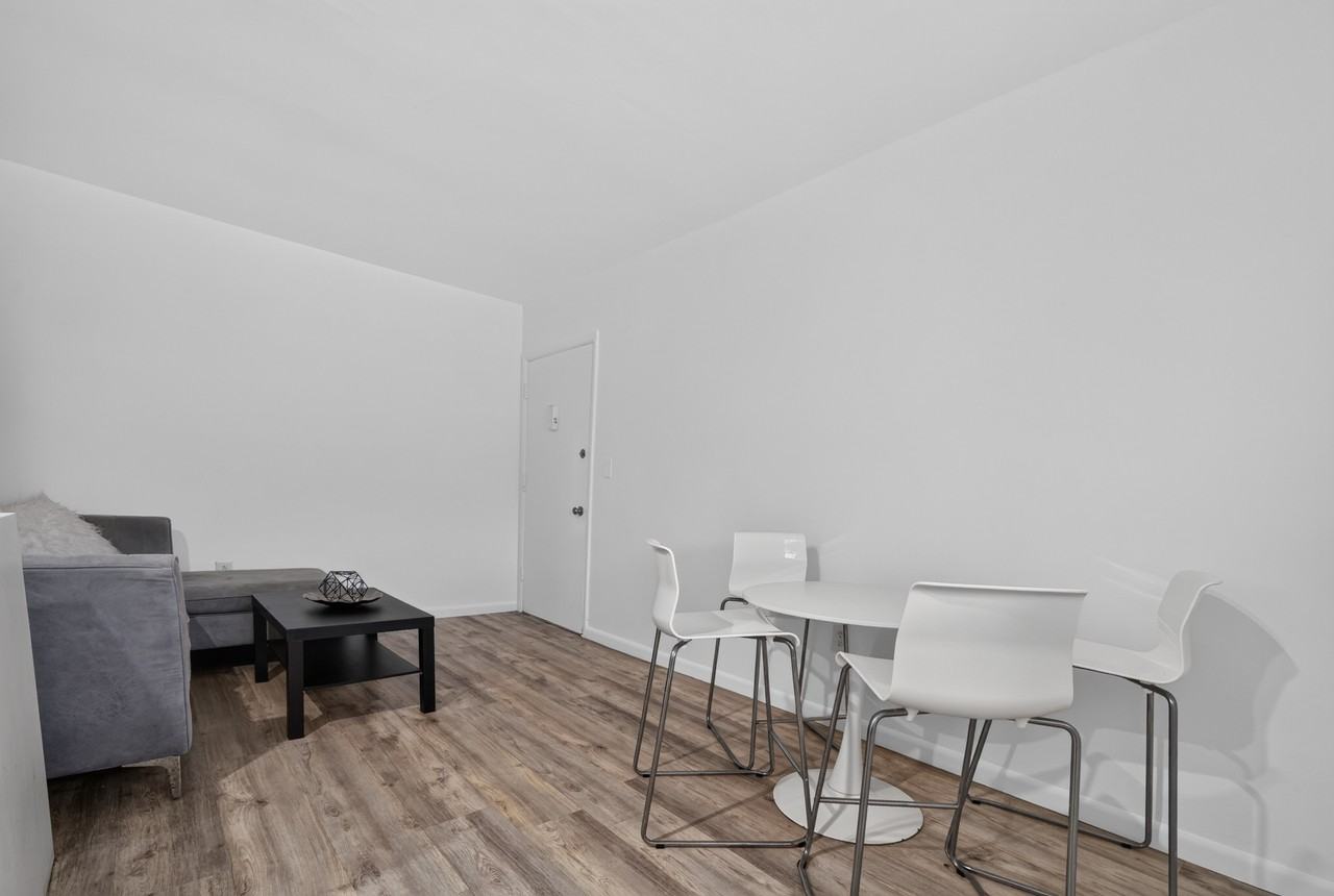 7 Salamanca Ave. - Photo 3 of 12