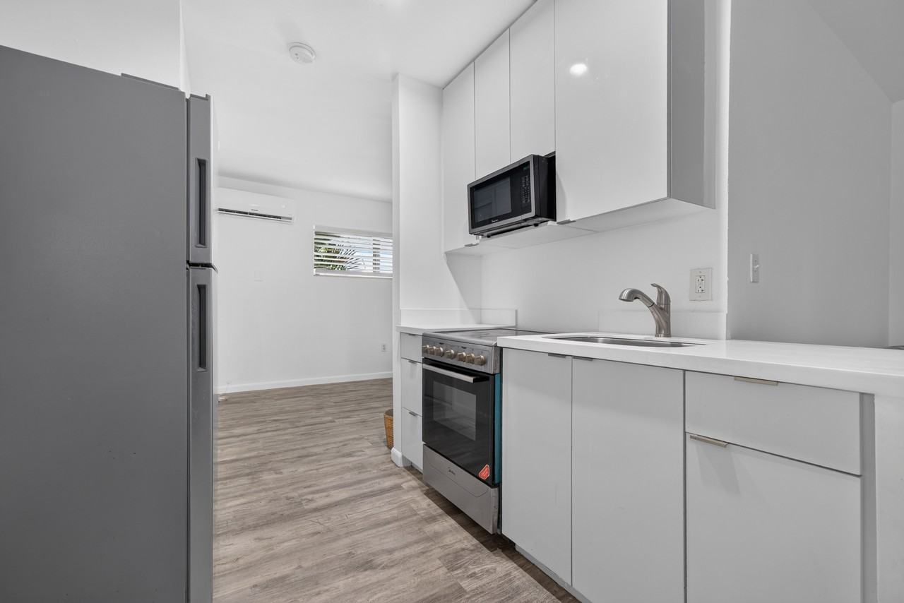 7 Salamanca Ave. - Photo 5 of 12