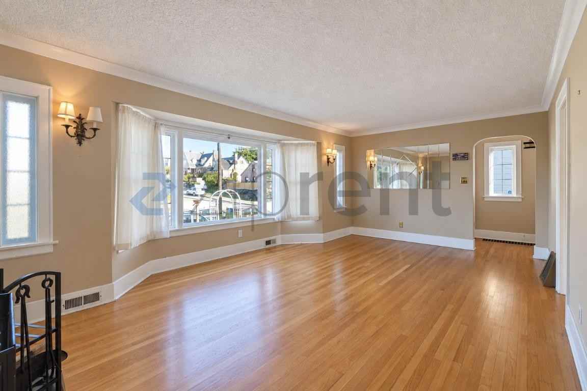 1007 High Ave - Photo 4 of 25