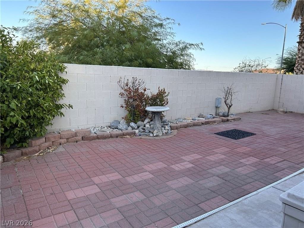 3918 Starfield Ln - Photo 5 of 50