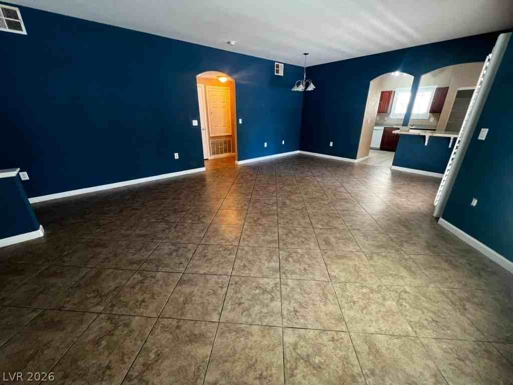 3925 Lazy Pine St #104 - Photo 5 of 32