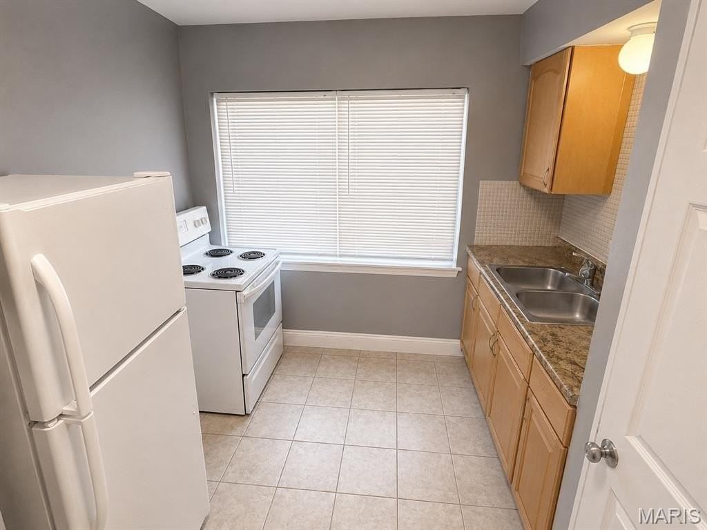 5536 Chippewa St #1E - Photo 5 of 7