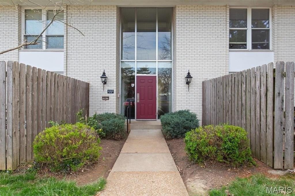 10415 Briarbend Dr #2 - Photo 2 of 22