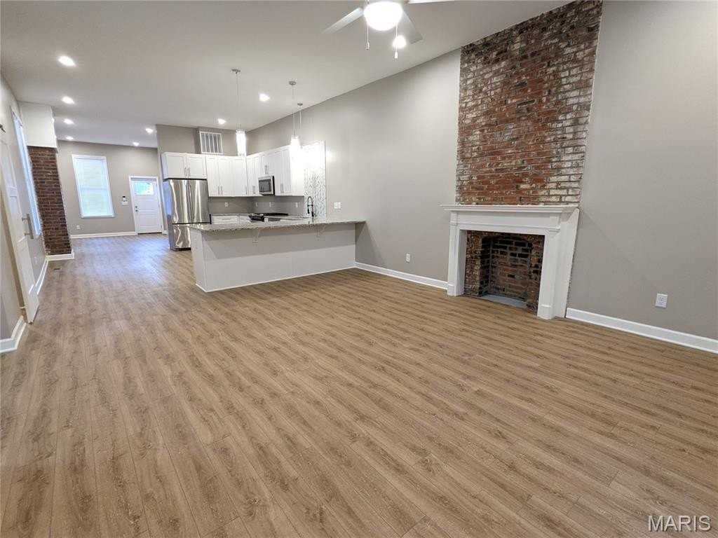 2206 Blendon Pl - Photo 6 of 24