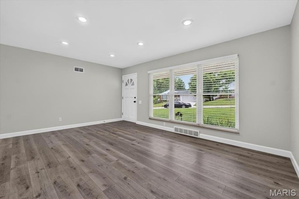 328 Danworth Ct - Photo 6 of 37