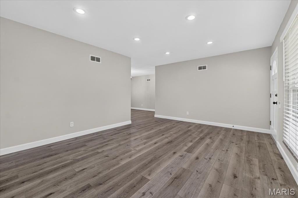 328 Danworth Ct - Photo 7 of 37