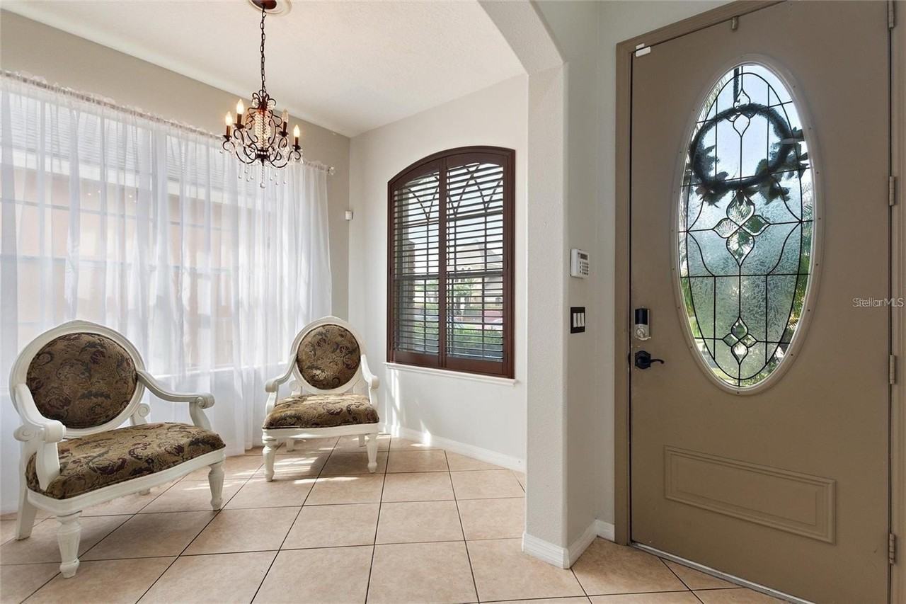 15031 Huntcliff Park Way - Photo 4 of 44
