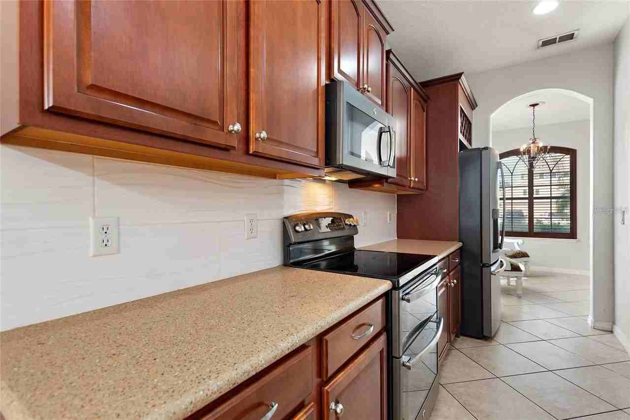 15031 Huntcliff Park Way - Photo 7 of 44