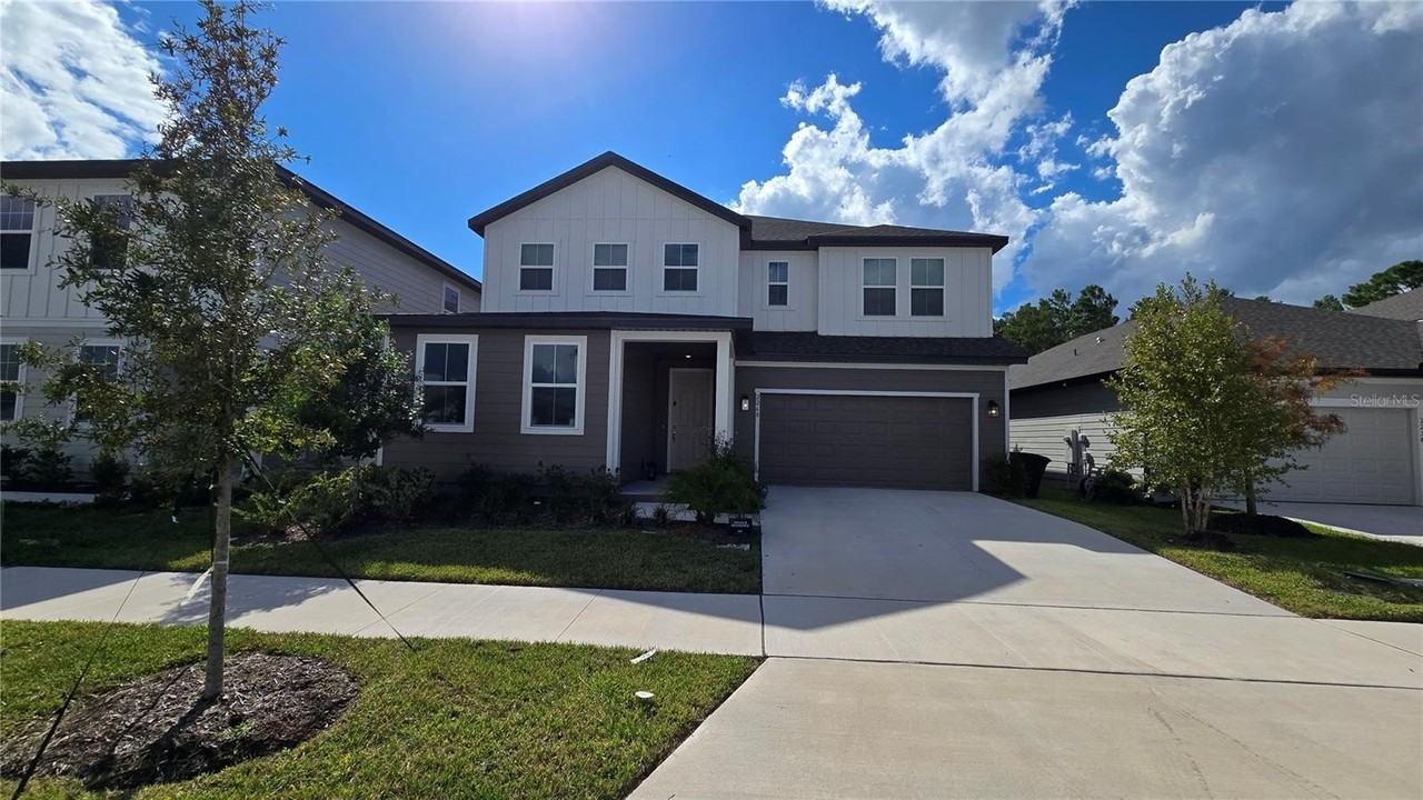 2268 Broadbrook Dr - Photo 3 of 43