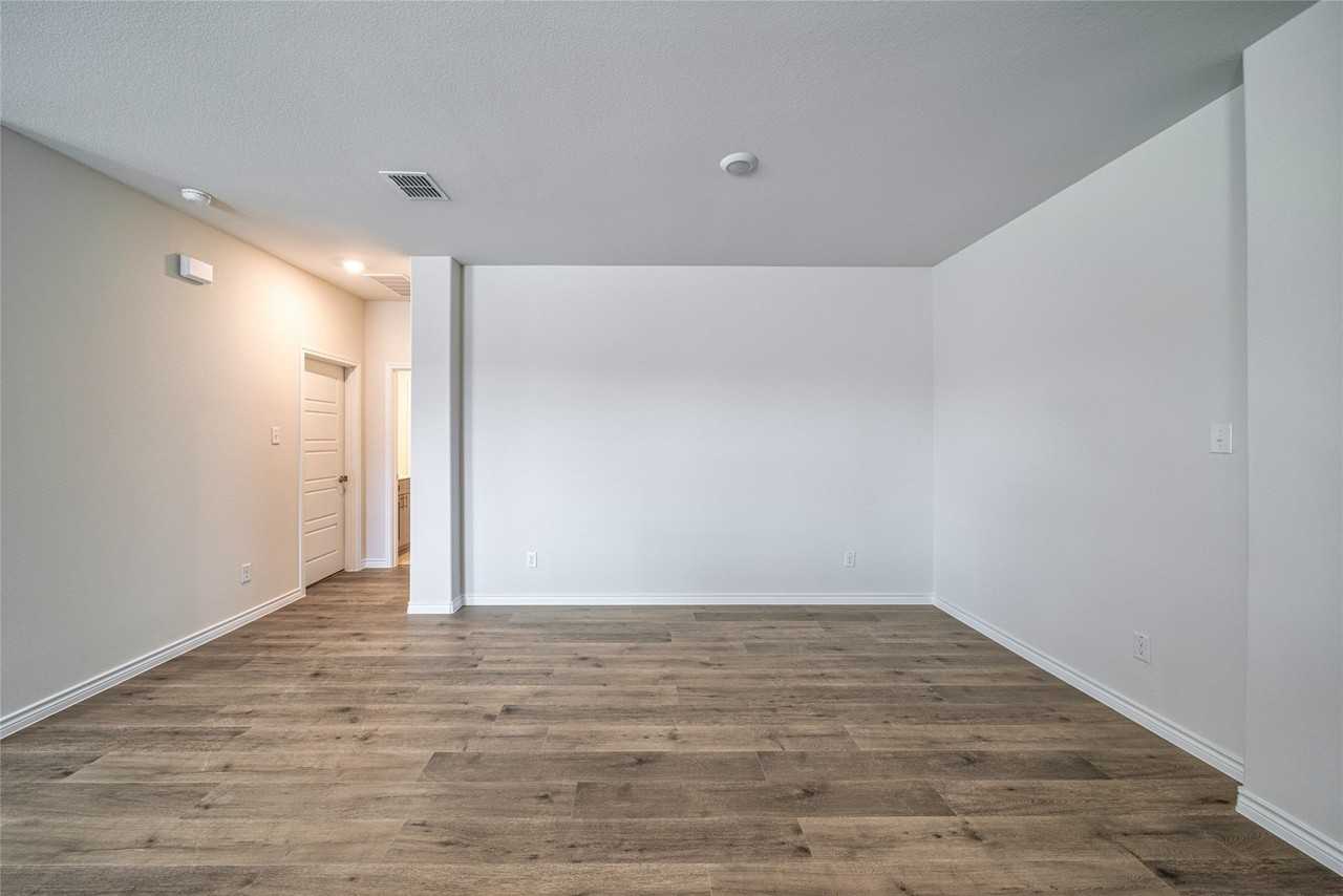 2059 Ketchum Ln - Photo 6 of 36