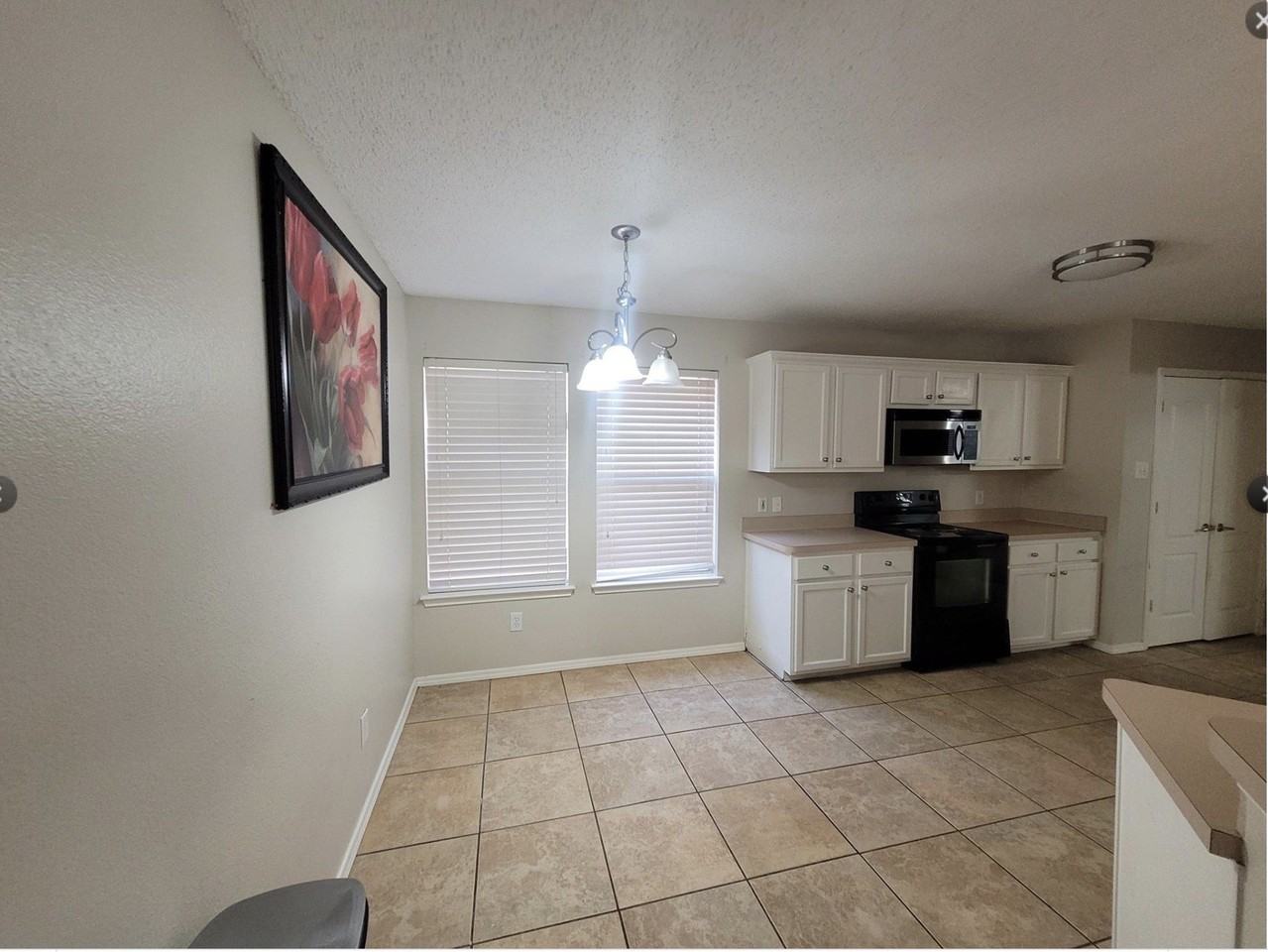 114 Southwood Dr - Photo 5 of 19