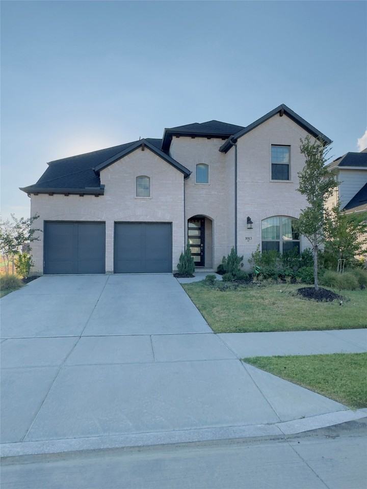 1013 Tullow Dr - Photo 2 of 36