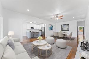 featured image of 2405 Monroe St