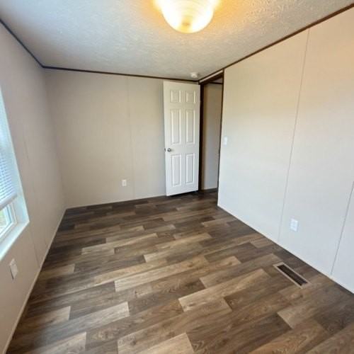 114 Neuman Ln - Photo 3 of 28