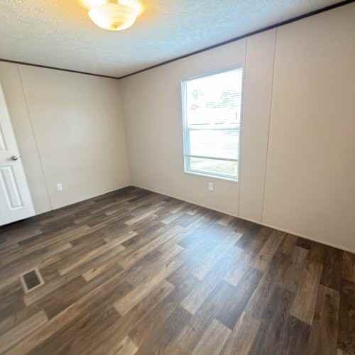 114 Neuman Ln - Photo 4 of 28