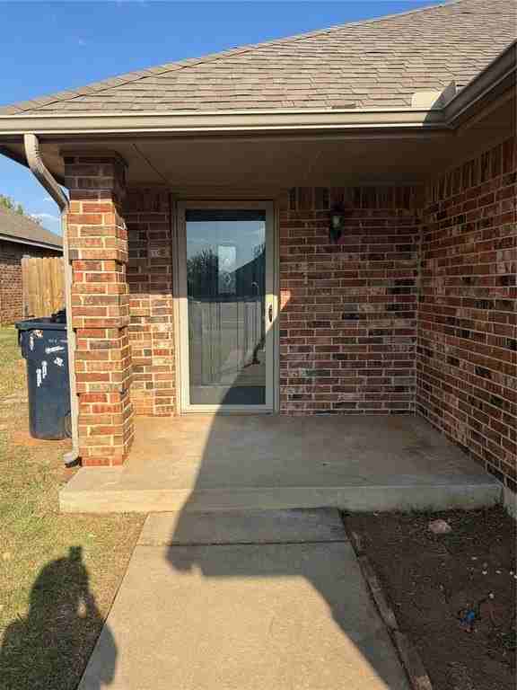 3804 Matthew Dr - Photo 2 of 31