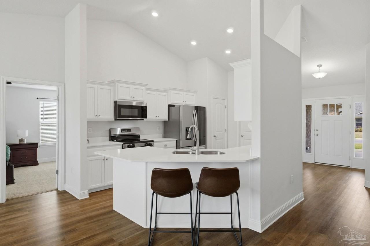 6499 Benelli Dr - Photo 6 of 16