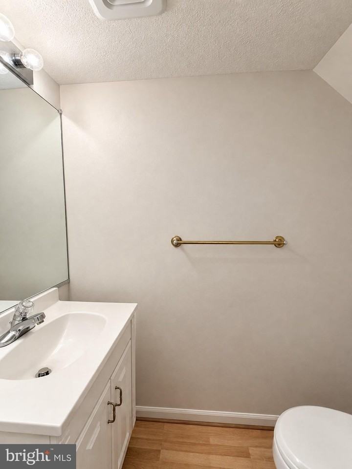 3335 Hollow Ct - Photo 3 of 15