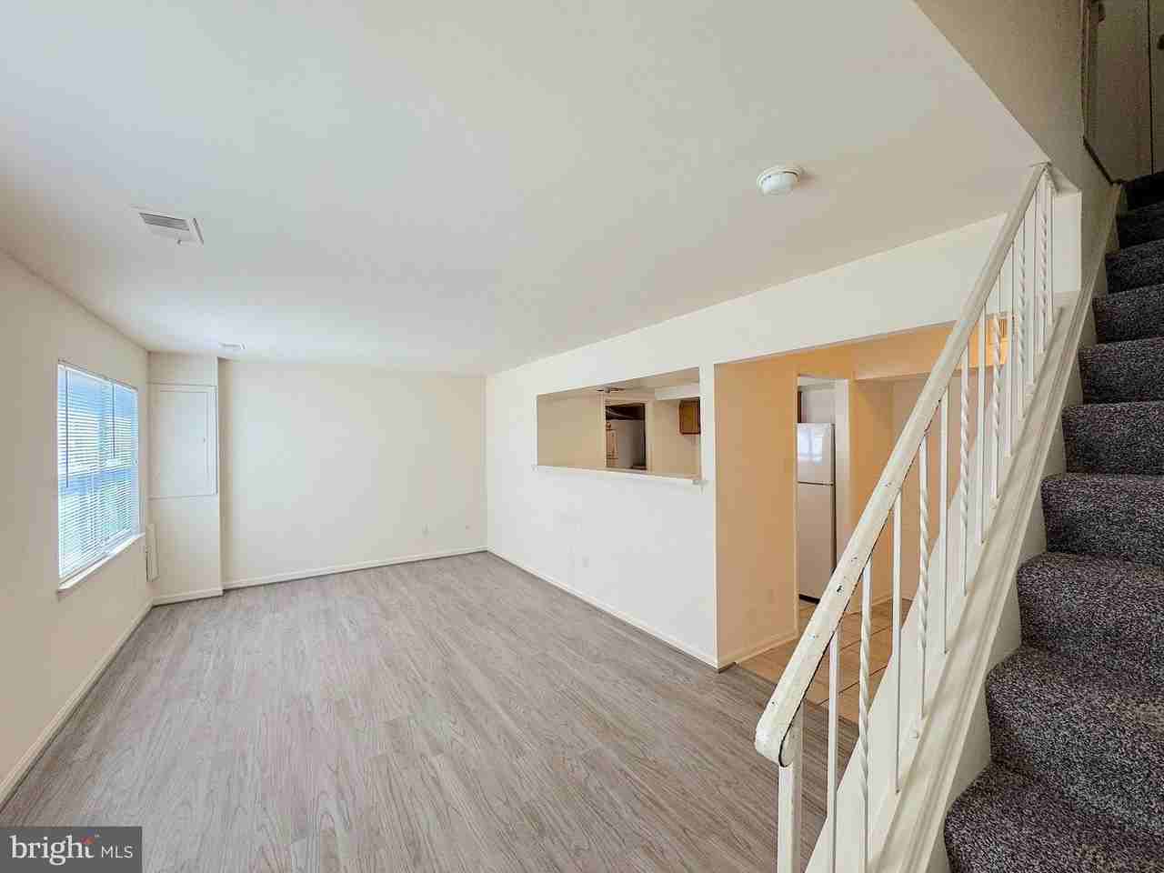 8632 Walutes Cir #B - Photo 2 of 17
