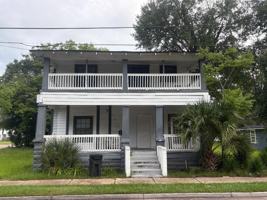 featured image of 1129 Grothe St