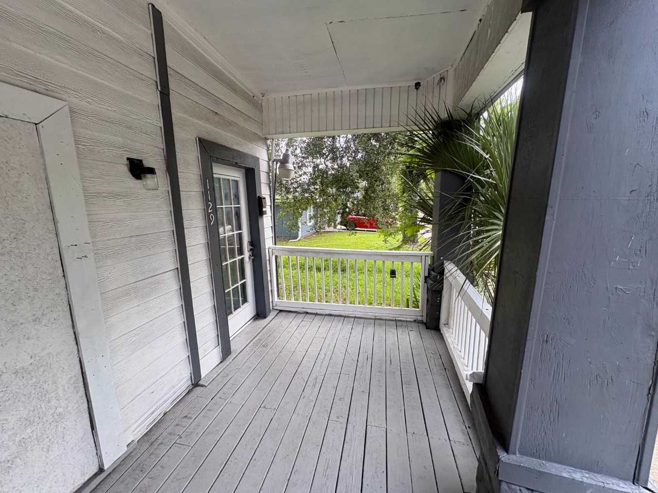 1129 Grothe St - Photo 6 of 20