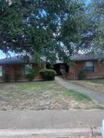 featured image of 1446 Pinnacle Peak Dr