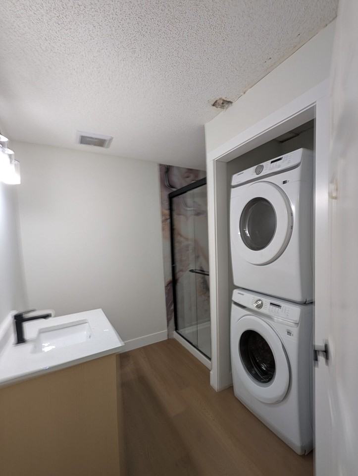 239 Martinvalley Cres Ne - Photo 7 of 12