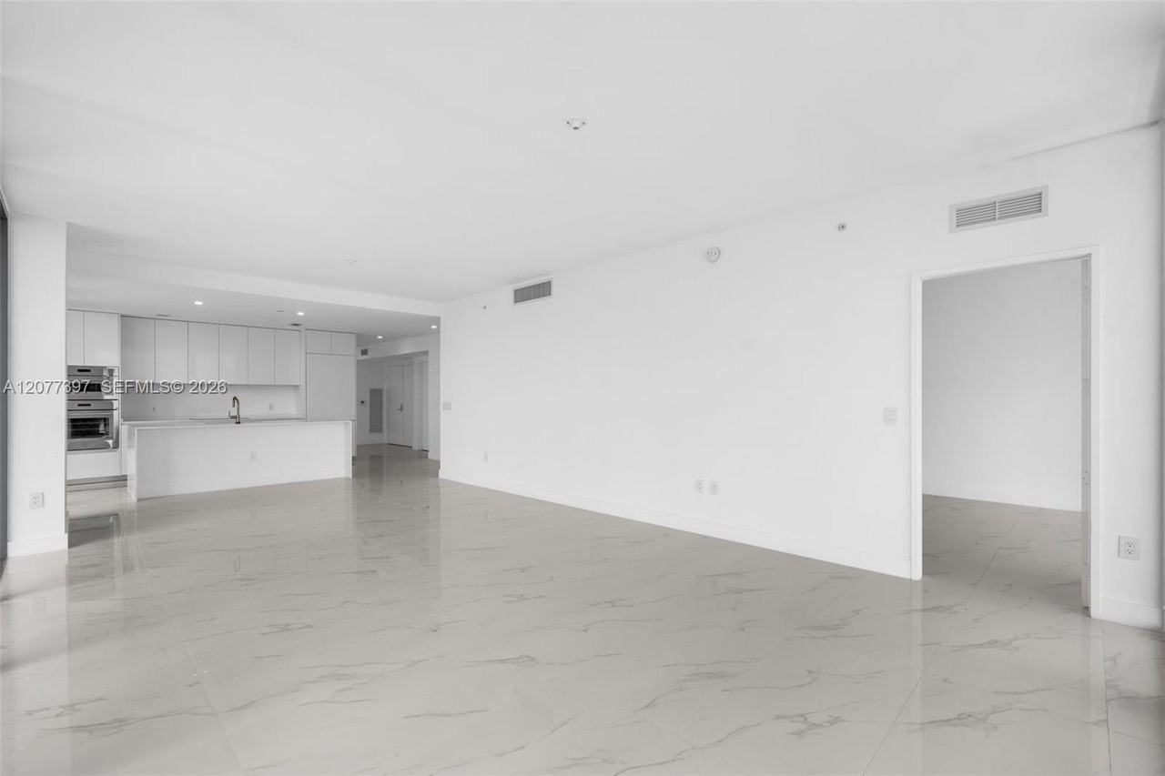 NE 24th St & Biscayne Blvd - Photo 5 of 31