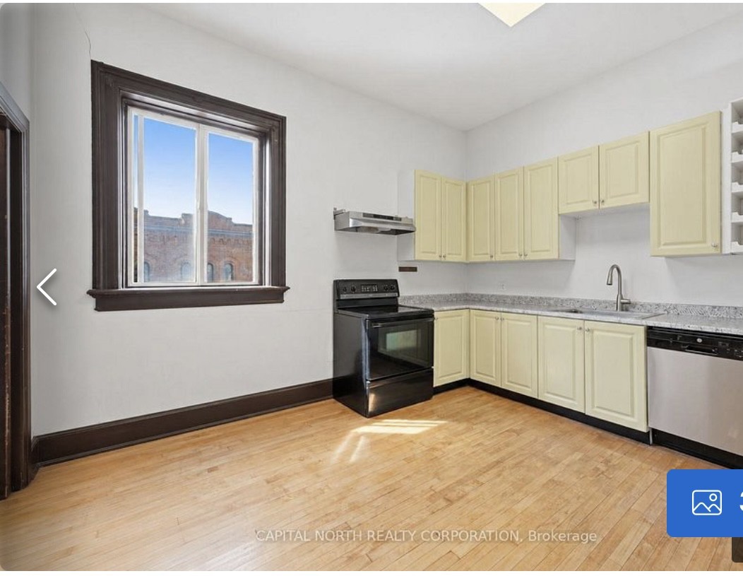 2854 Dundas St W - Photo 7 of 20