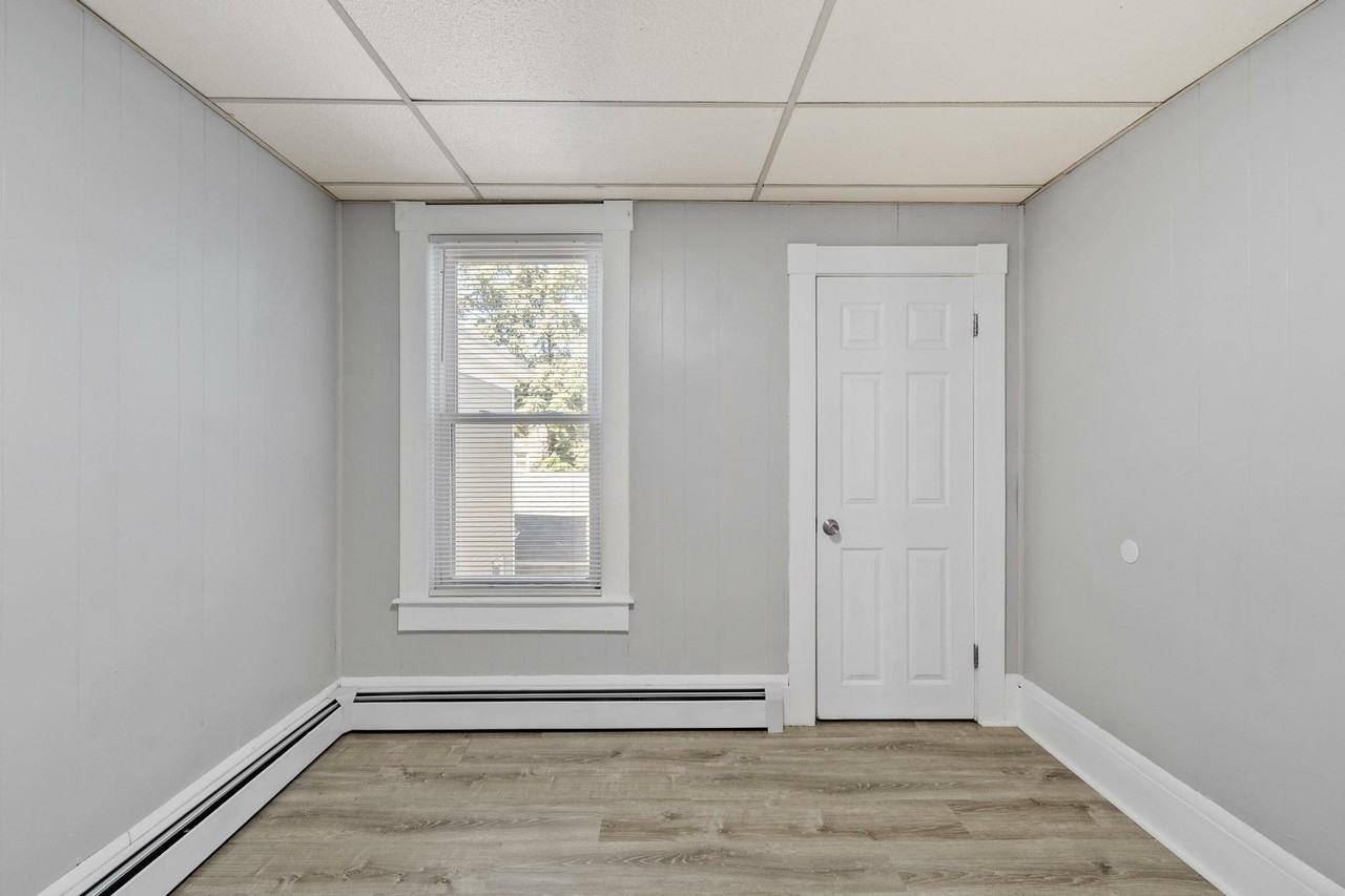 140 Bailey St #140 - Photo 5 of 26