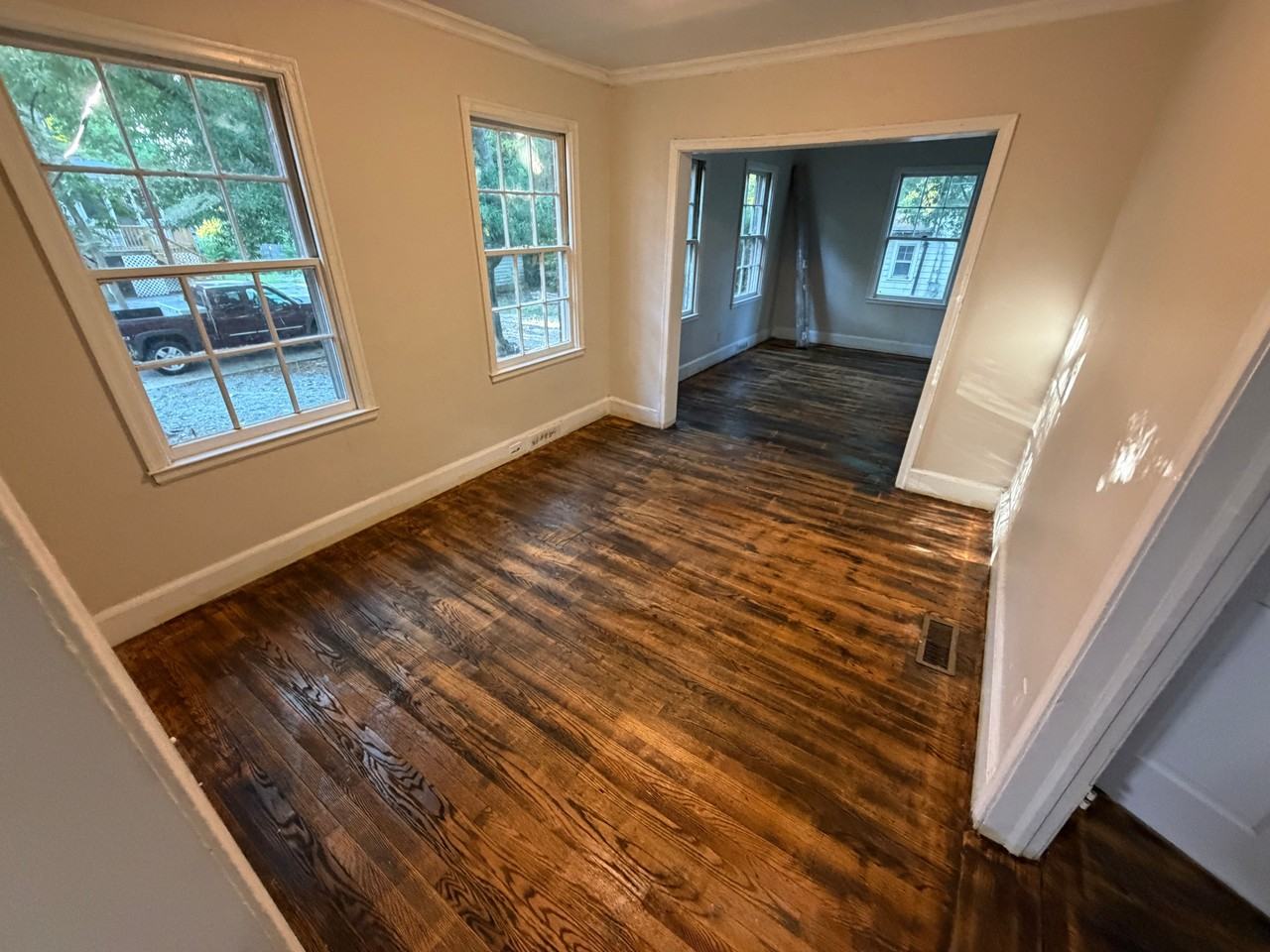 412 S Josephine Boyd St - Photo 3 of 36