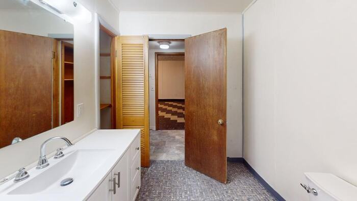 1120 N 1st St - Photo 3 of 24