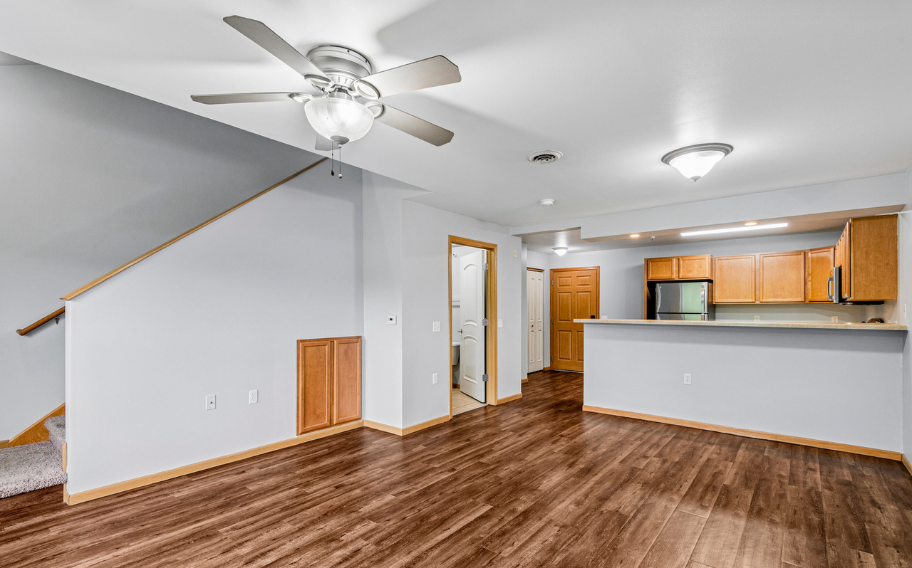 McComb Place Apartments - Photo 6 of 41
