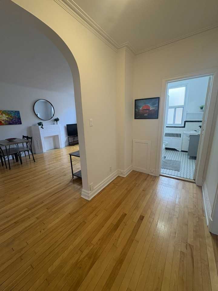 4810 Chemin Queen Mary - Photo 4 of 18
