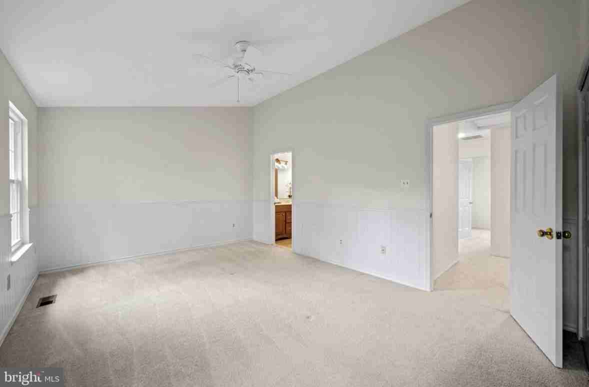 4775 Leyden Way - Photo 5 of 20