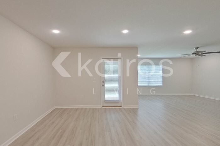 4702 Malay Cir - Photo 2 of 29