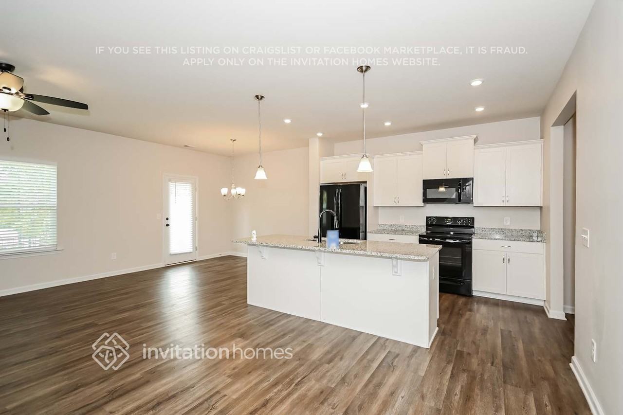 128 Inman Dr - Photo 5 of 18