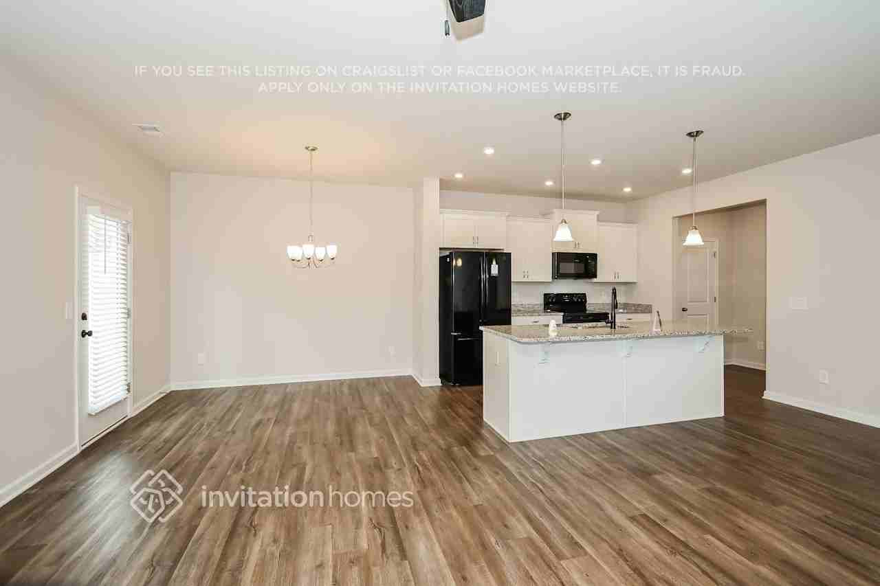 128 Inman Dr - Photo 7 of 18