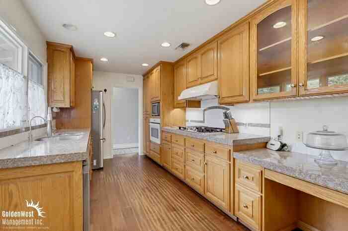 4342 Miriam Pl - Photo 2 of 23