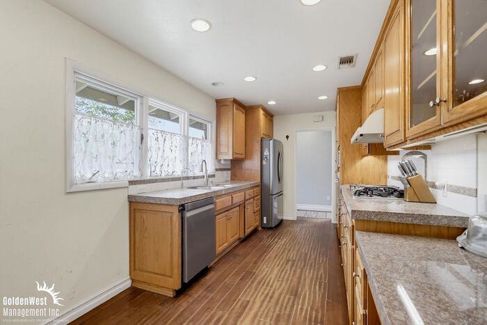 4342 Miriam Pl - Photo 3 of 23