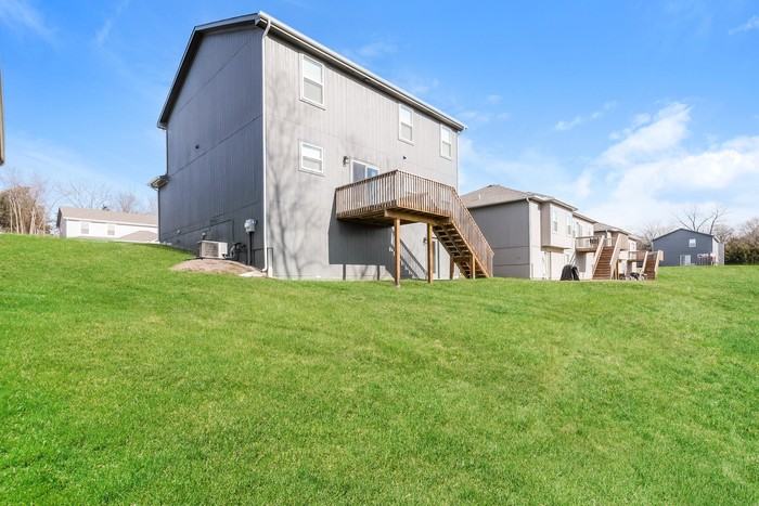 1403 Burmuda Dr - Photo 4 of 16