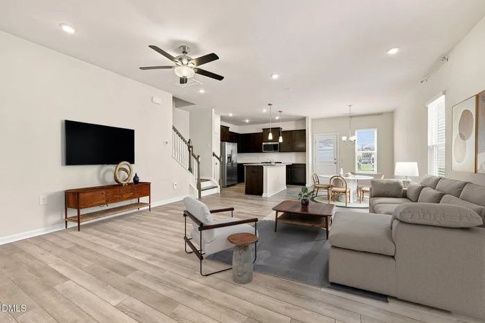 1025 Felman Rd - Photo 3 of 22