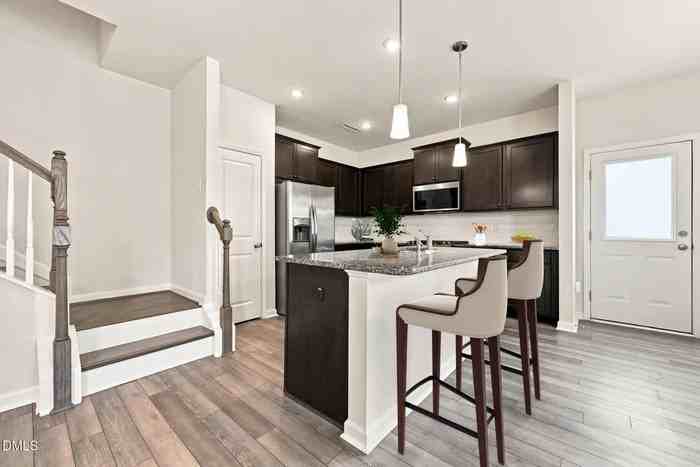 1025 Felman Rd - Photo 4 of 22