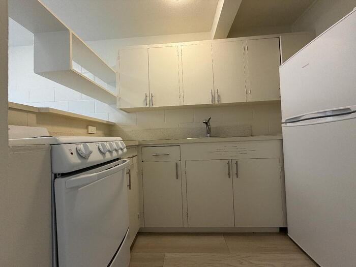 2120 Kapiolani Blvd #2 - Photo 3 of 5