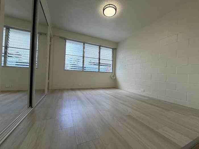 2120 Kapiolani Blvd #2 - Photo 4 of 5