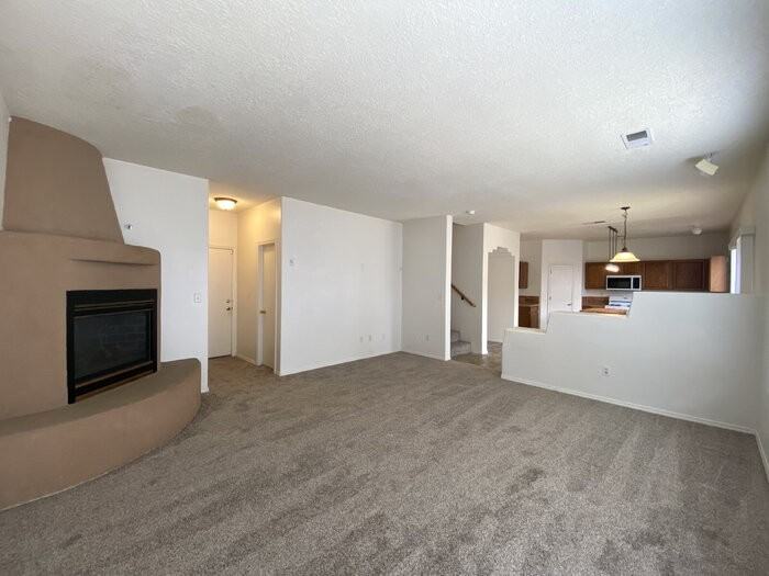 7412 Carbondale Ct Nw - Photo 5 of 27