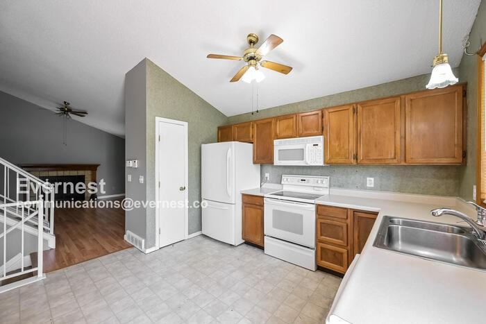 3904 S Espana St - Photo 3 of 21