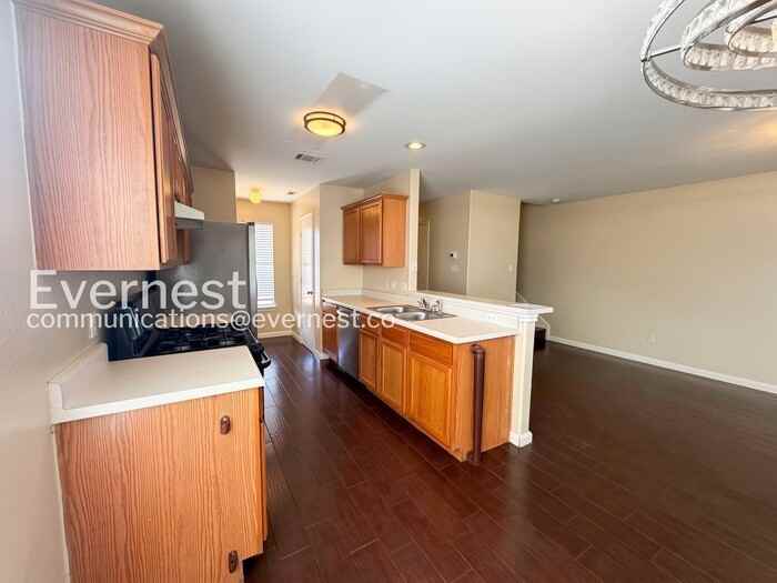 2875 Southampton Way - Photo 6 of 23