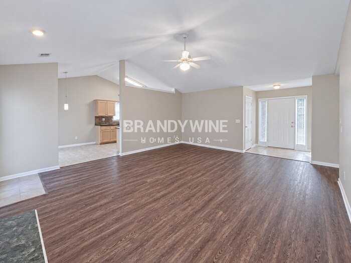 130 Park Meadows Dr - Photo 5 of 25