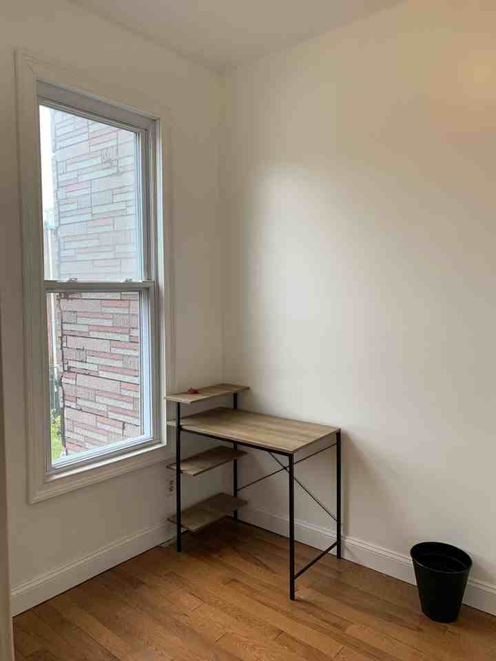 Hart St - Photo 5 of 16